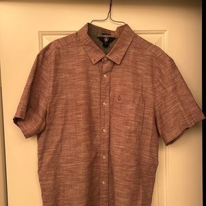 Volcom - t shirt in great condition.